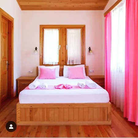 홈스테이 Sedir Çıralı